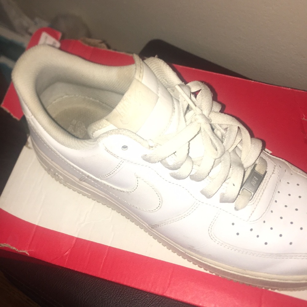 Air forces - Picture 2 of 2